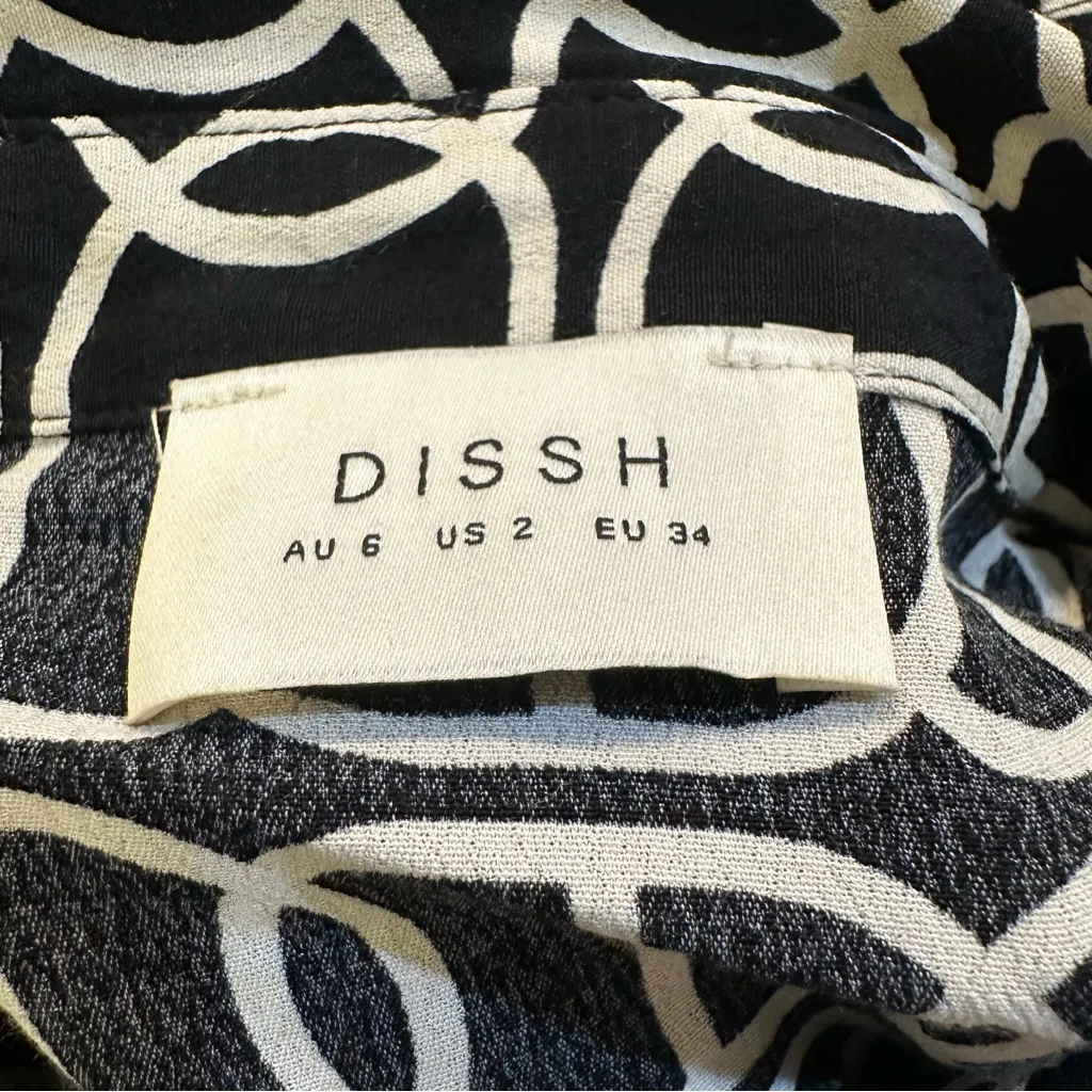 Dissh Izzie Chain Vacation Shirt Collared Button Down Size 2 Black - Image 8