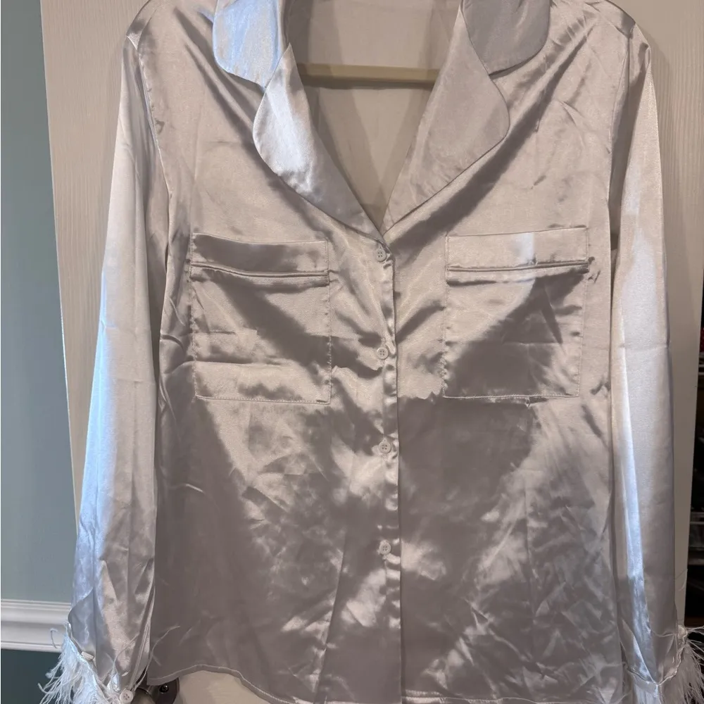 Sleek White Satin Button - Image 2