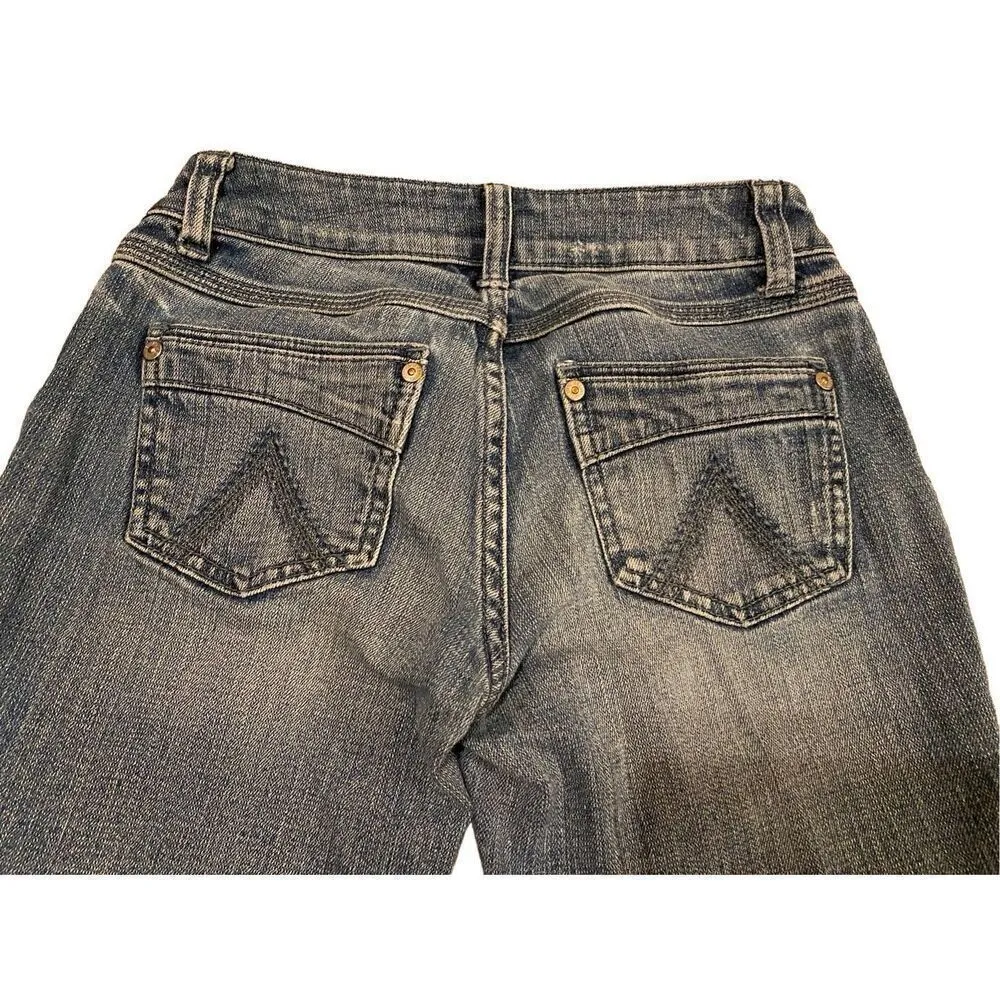 Delias Morgan Low Rise Distressed Jeans Straight Leg Medium Wash Denim Blue Size 4 - Image 3