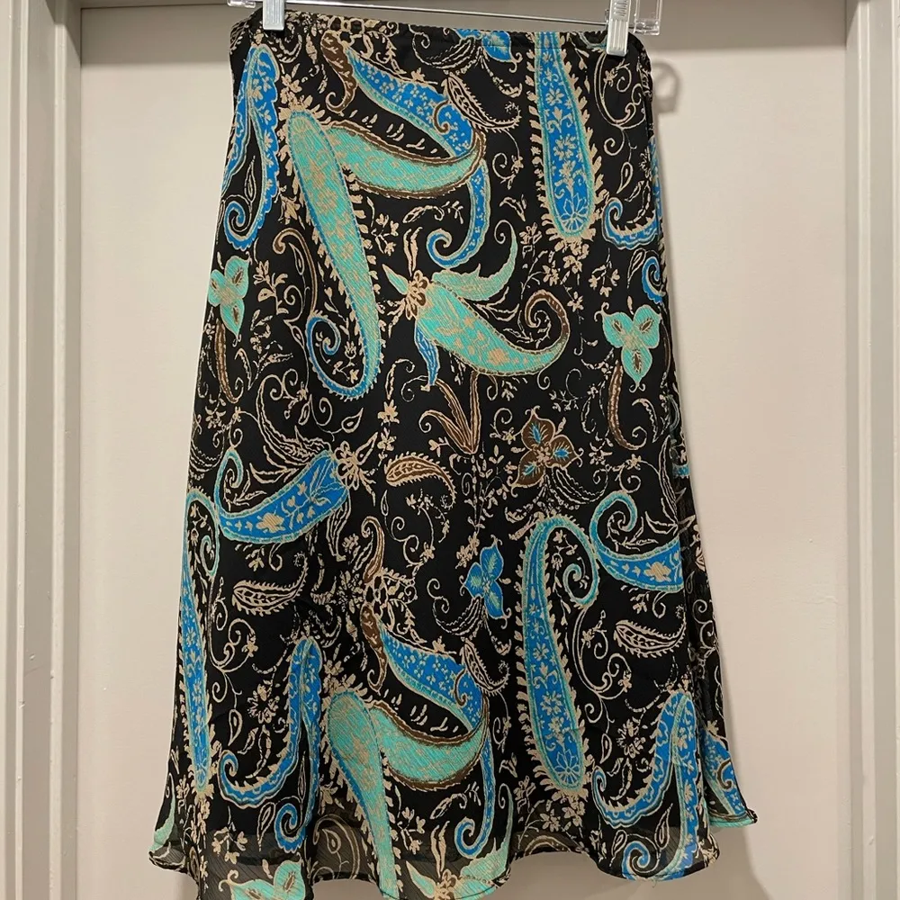 VTG 90s East 5th Black, Tan, & Blue Paisley Print Knee-Length Skirt - Large - Image 8