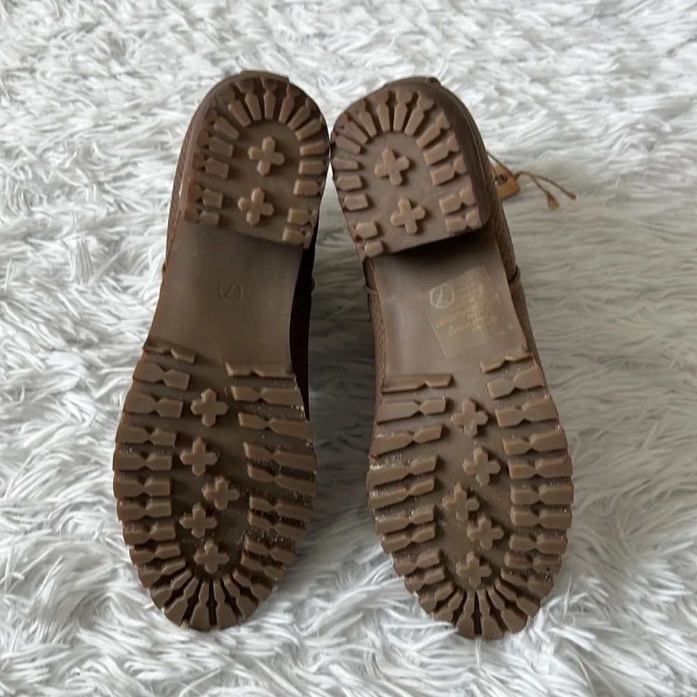 SEVEN7 Women's Harper Ankle Boots in oak size 7 nwob - Image 6