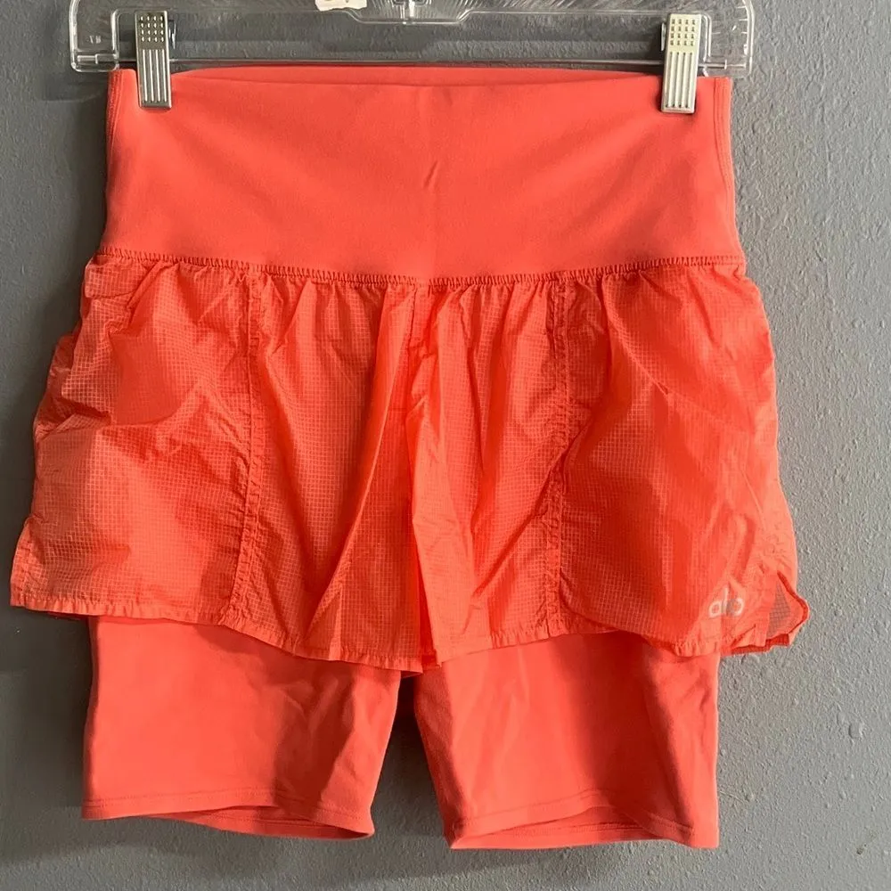 ❌ALO High Rise Women's Coral Athletic Shorts Small - Image 2