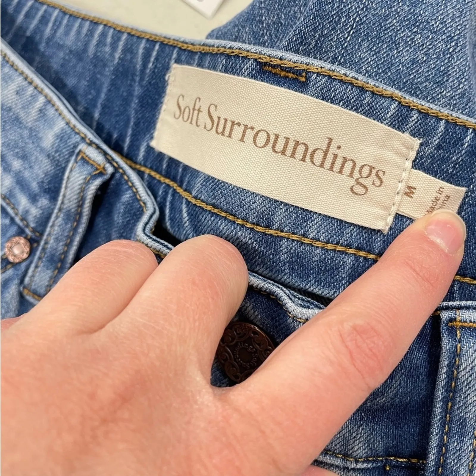 Soft Surroundings Light Wash Pull On Jeans Womens M Blue Denim Stretch Waist - Image 10