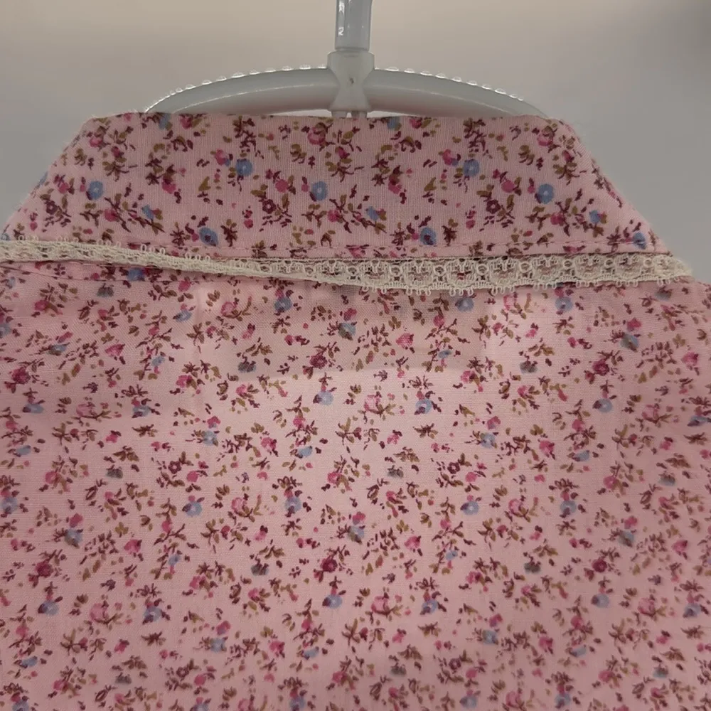 Aaron Ashley floral lace trim high neck Pink Blue Button up Shirt 10 cottage - Image 6