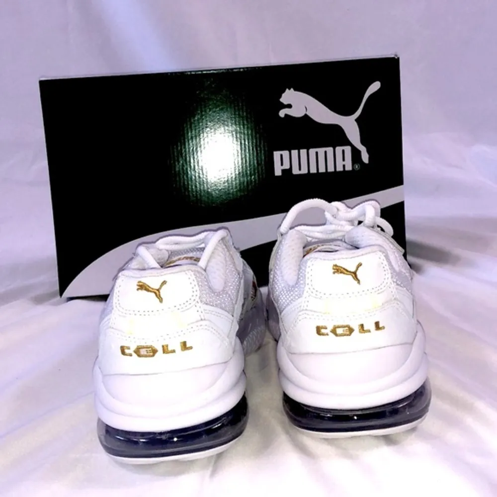 Sneakers Venom white & Gold lace up low top.  Size  8.5 NIB - Image 7