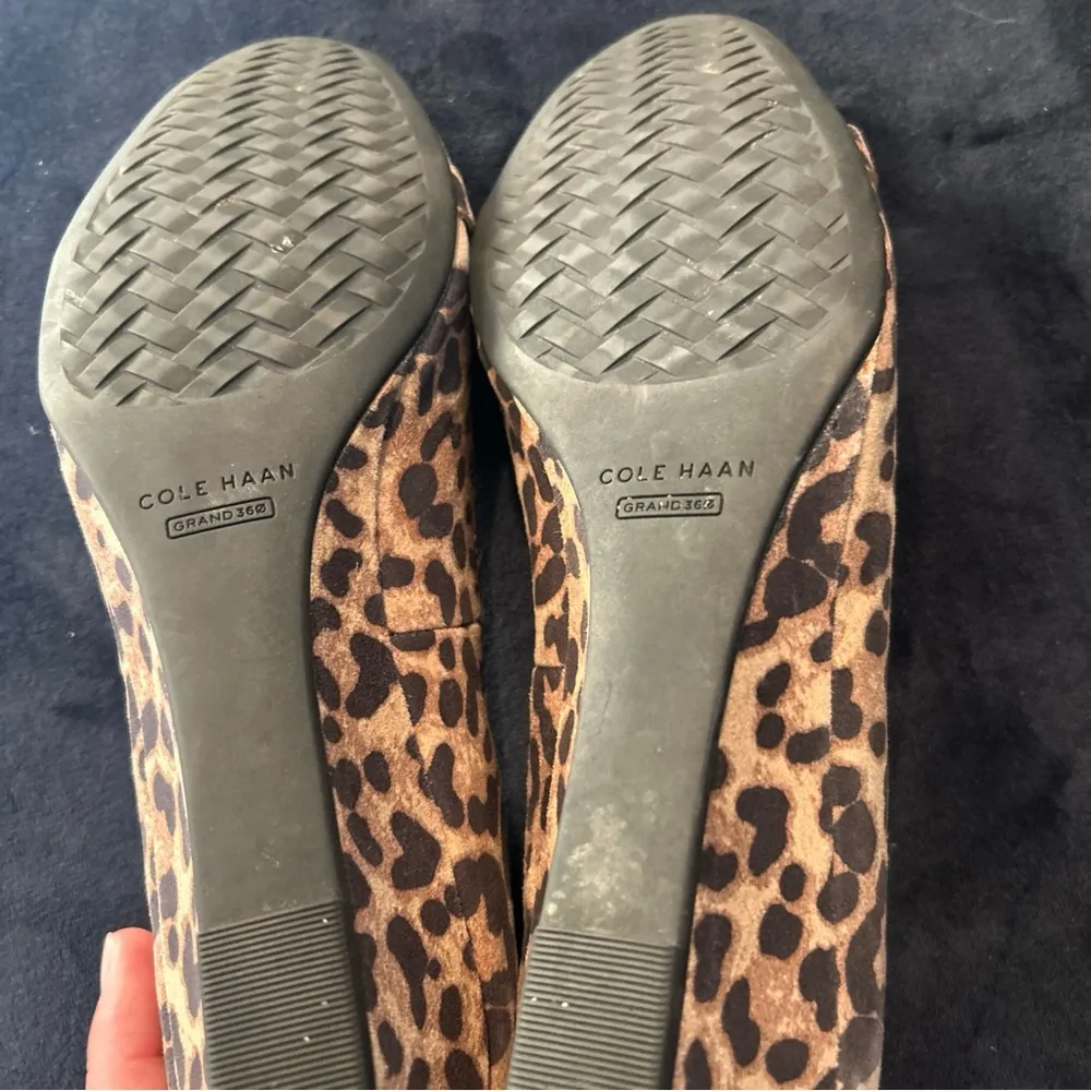 Cole Haan Women's Leopard Print Wedge Low Heels Sz 36 or US 6 - Image 11