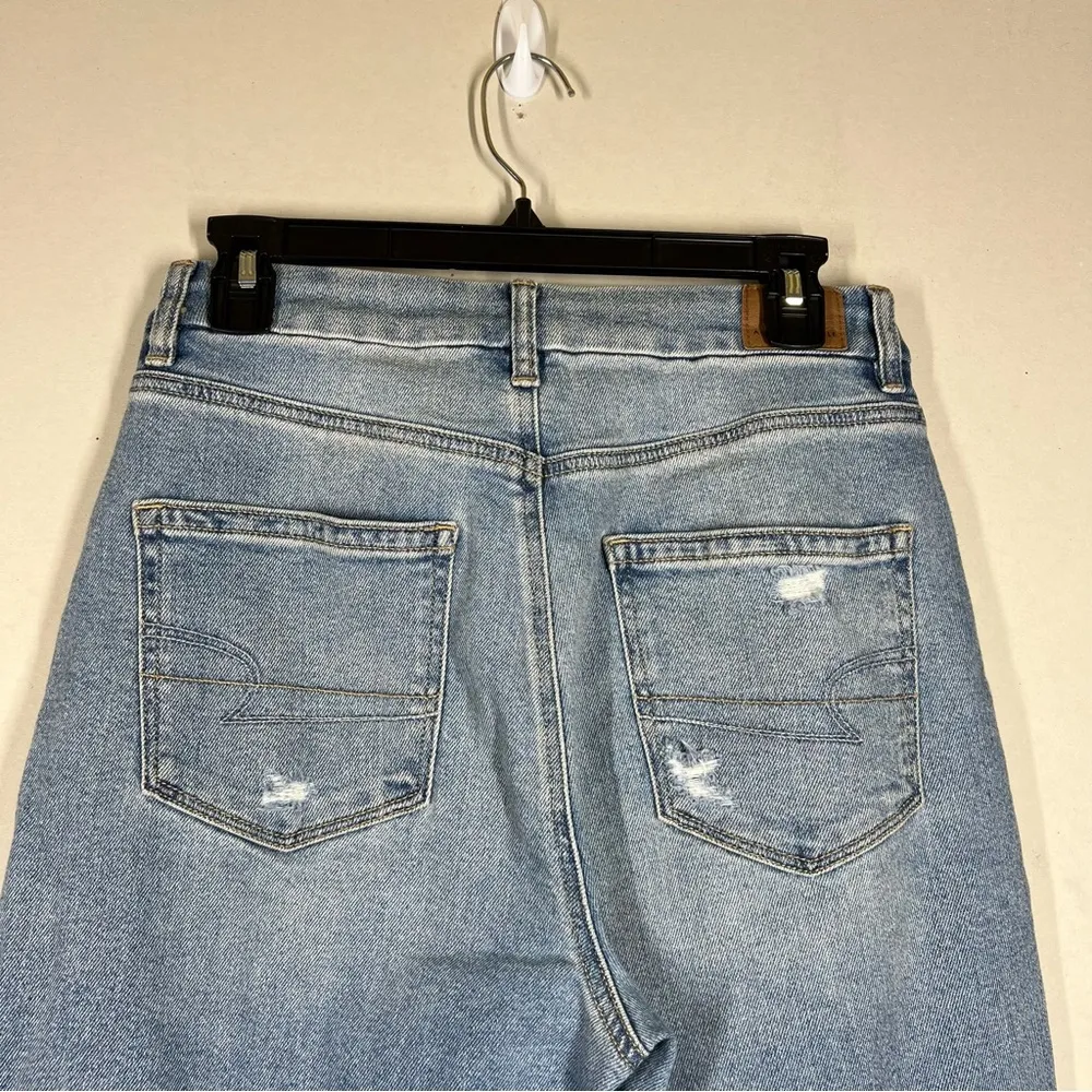 American Eagle Curvy Mom Jean Size 6 EXTRA SHORT - Image 4