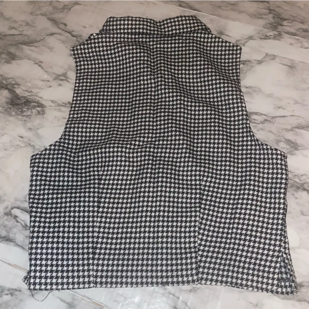 Equipment Black and White Houndstooth Vest Top - Image 2