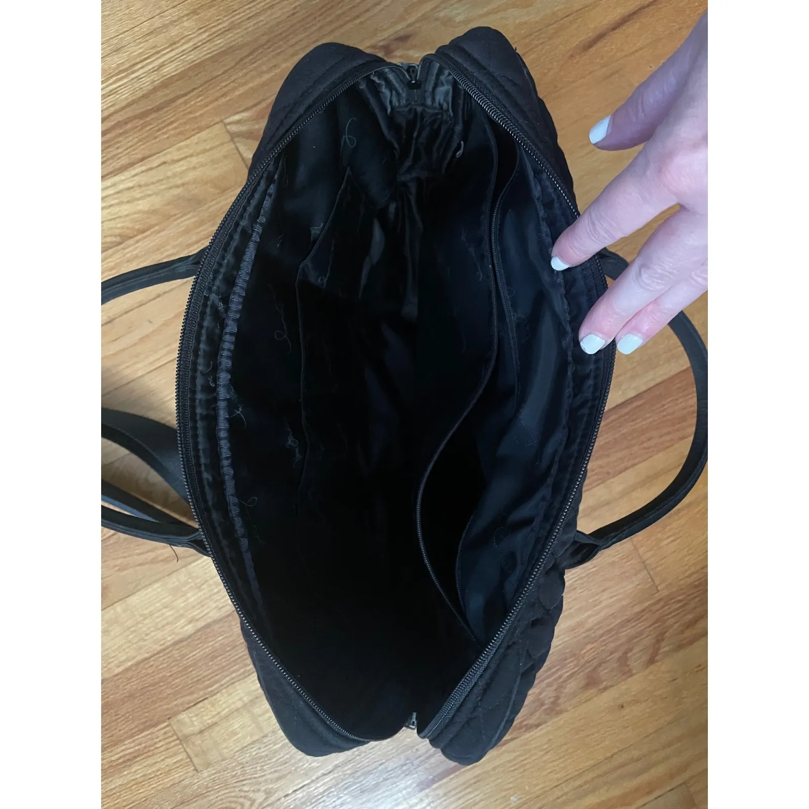 Vera Bradley Black Quilted Laptop Bag Work Travel Carry On Shoulder Bag 11‎ X 15 - Image 4