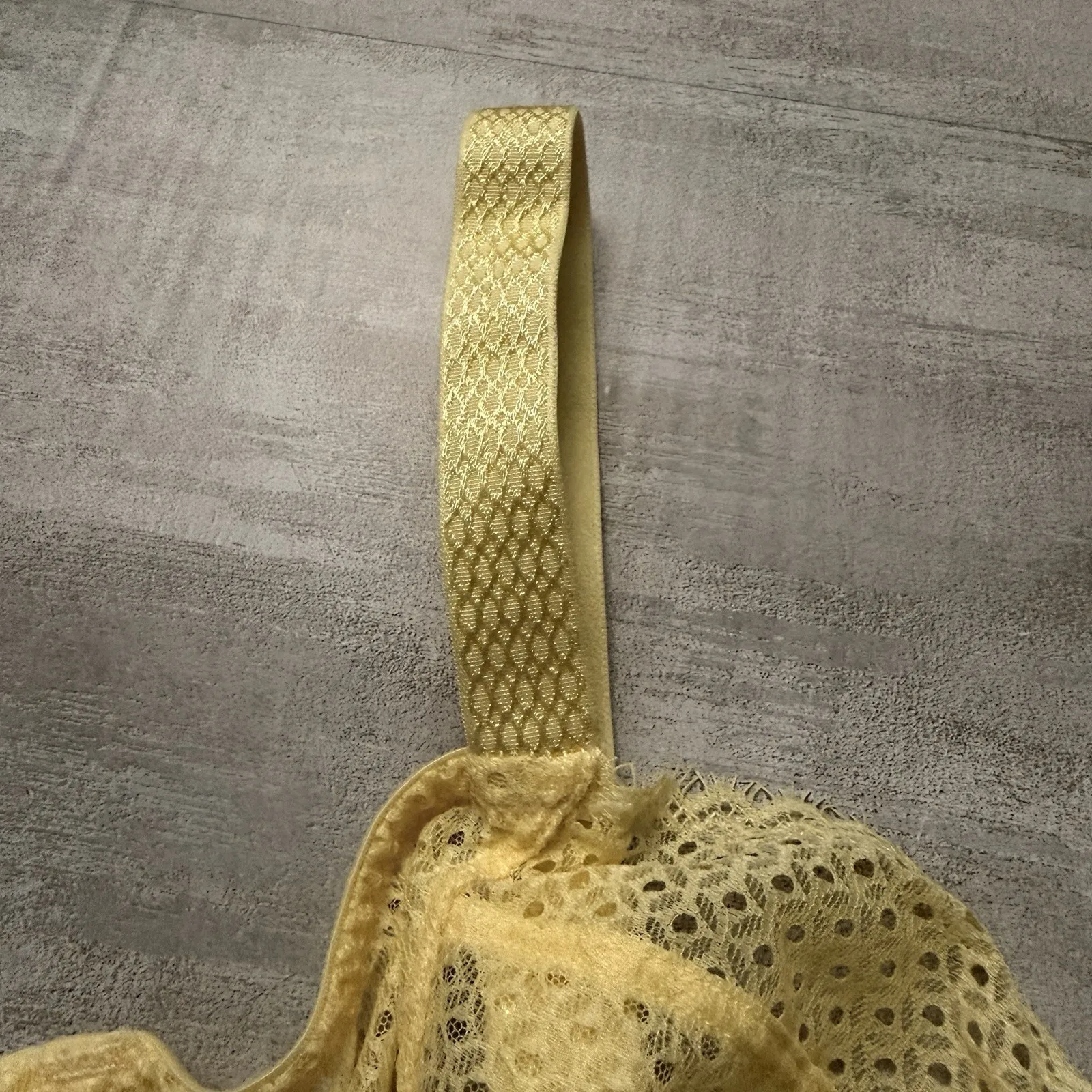 Paramour Dahlia Geo Lace Bra Size 40D Yellow Pale Banana NWT - Image 3