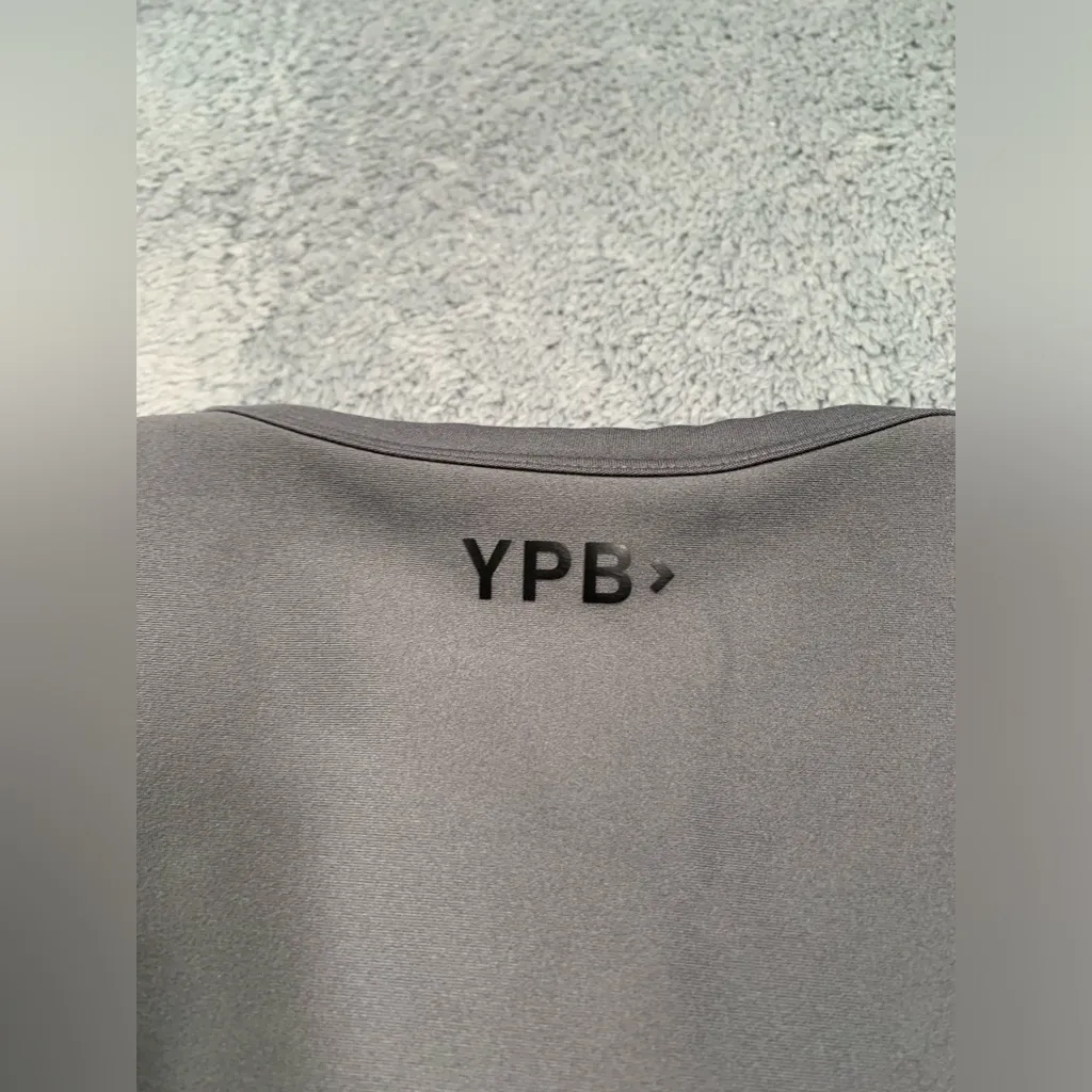 YPB Abercrombie and fitch sports bra tank top XS gray - Image 7
