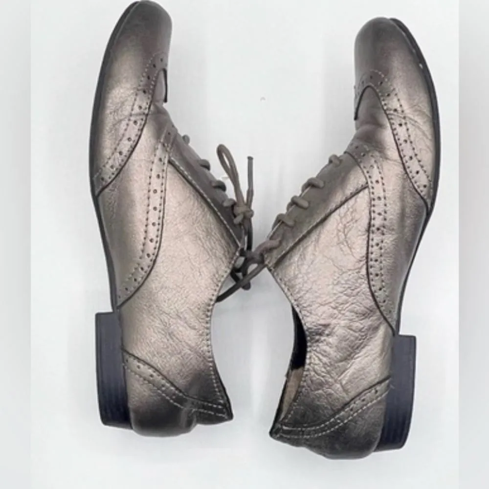 G.H Bass & Co Women's Hilary Low Heel Lace Up Oxford Style Shimmer Shoes Sz 8.5 - Image 11