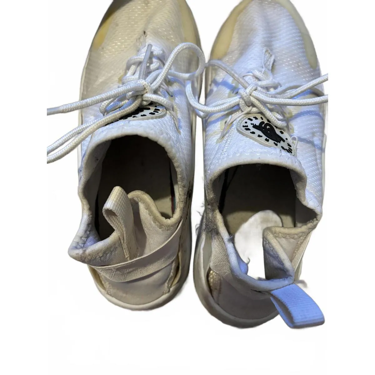 Nike Air Huarache White Sneakers - Image 4