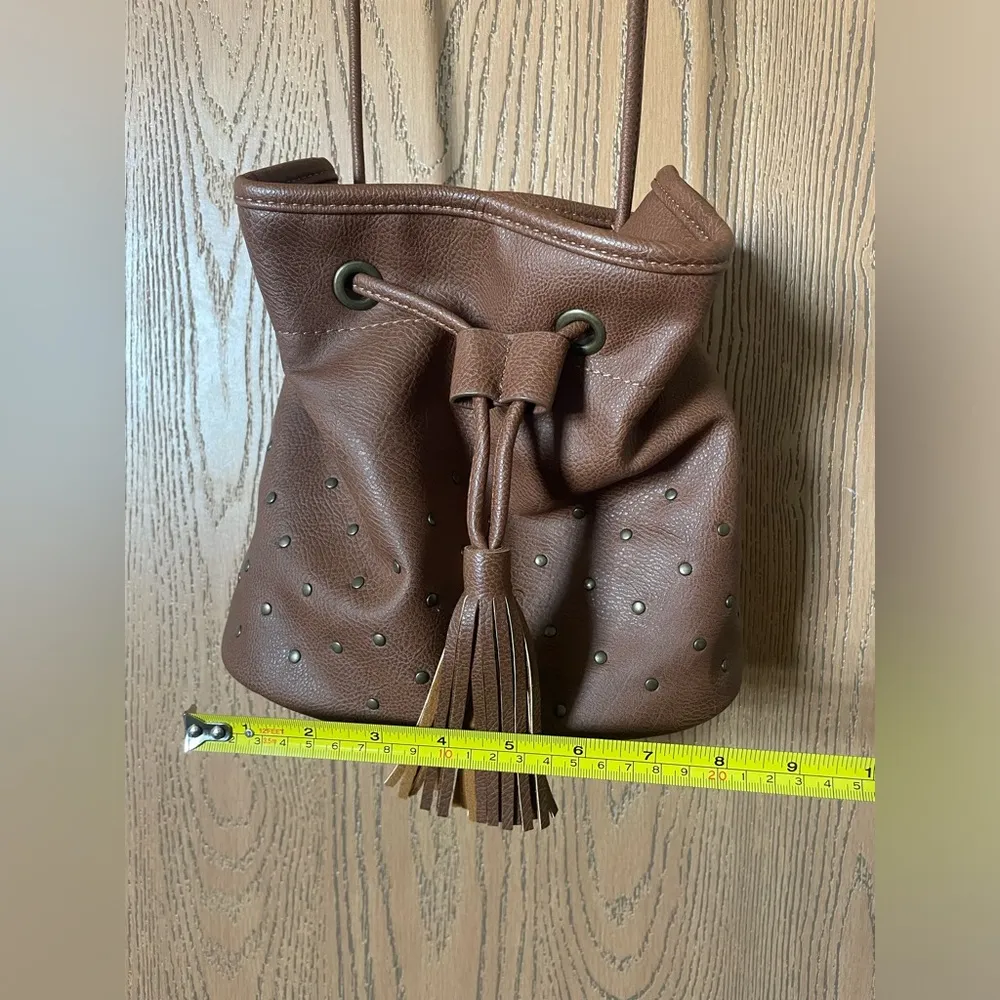 Hollister Vegan Leather Brown Crossbody Bucket Bag - Image 10