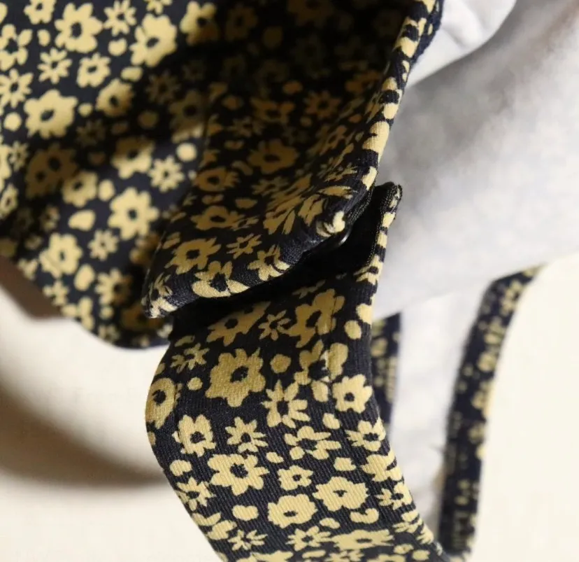 NWT  X revolve Talk Back Bodysuit Size Medium - Image 10