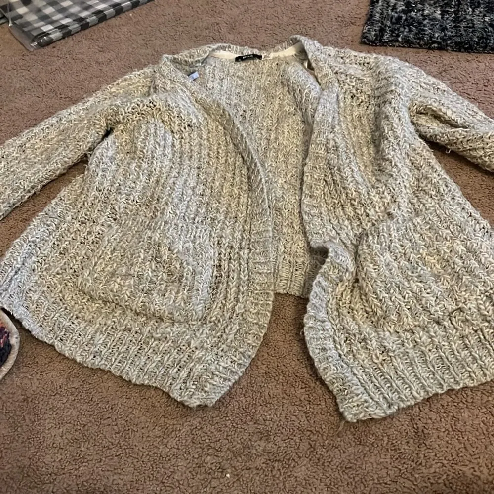 Bdg xs cardigan - Image 2