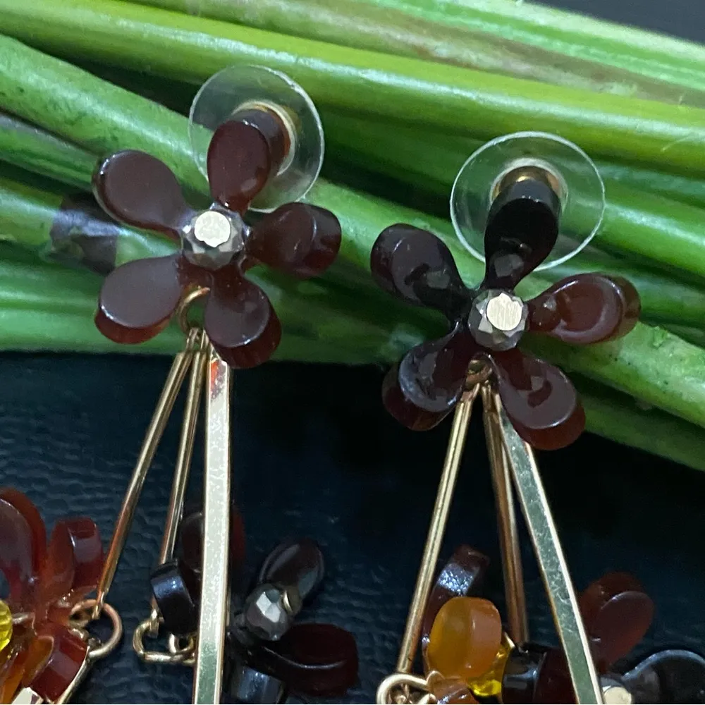 Lucite Amber Beads Flower Drop Summer Earrings 20.9g NWOT - Image 3