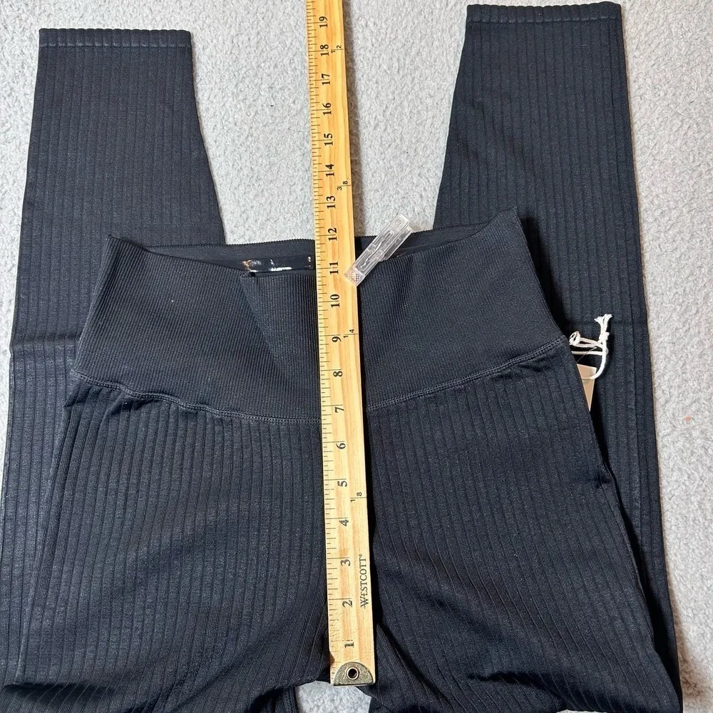 Good American Leggings Womens 3/4 Black Wide Ribbed‎ Shine Seamless Leggings NEW - Image 9