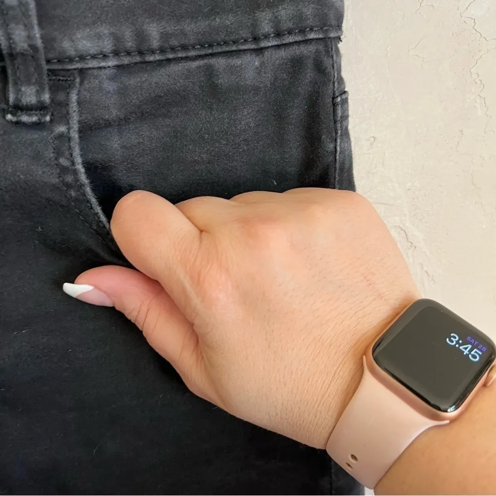 AEO Faded Black Super Super Stretch Hi Rise‎ Shortie Denim Jeans - Image 7