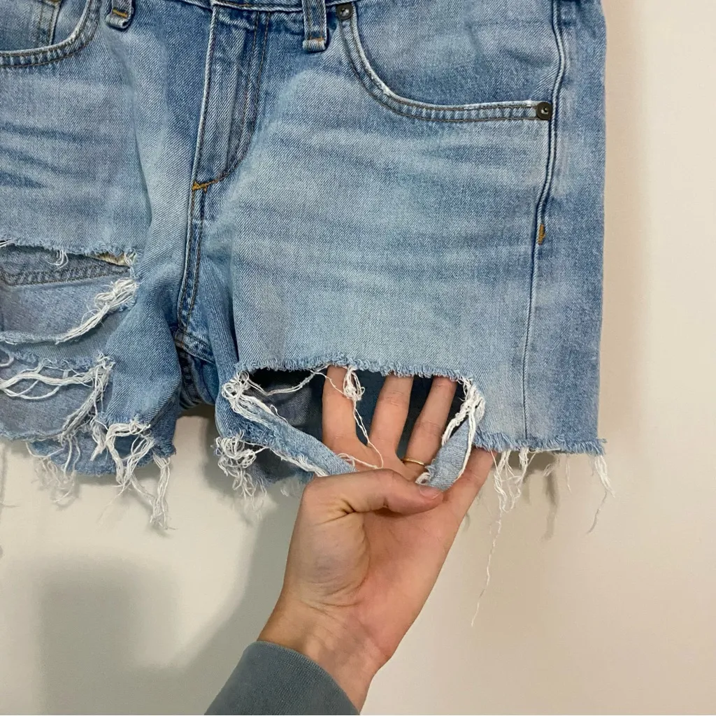 Rag and Bone Light Wash Distressed Denim Shorts size 26 - Image 2
