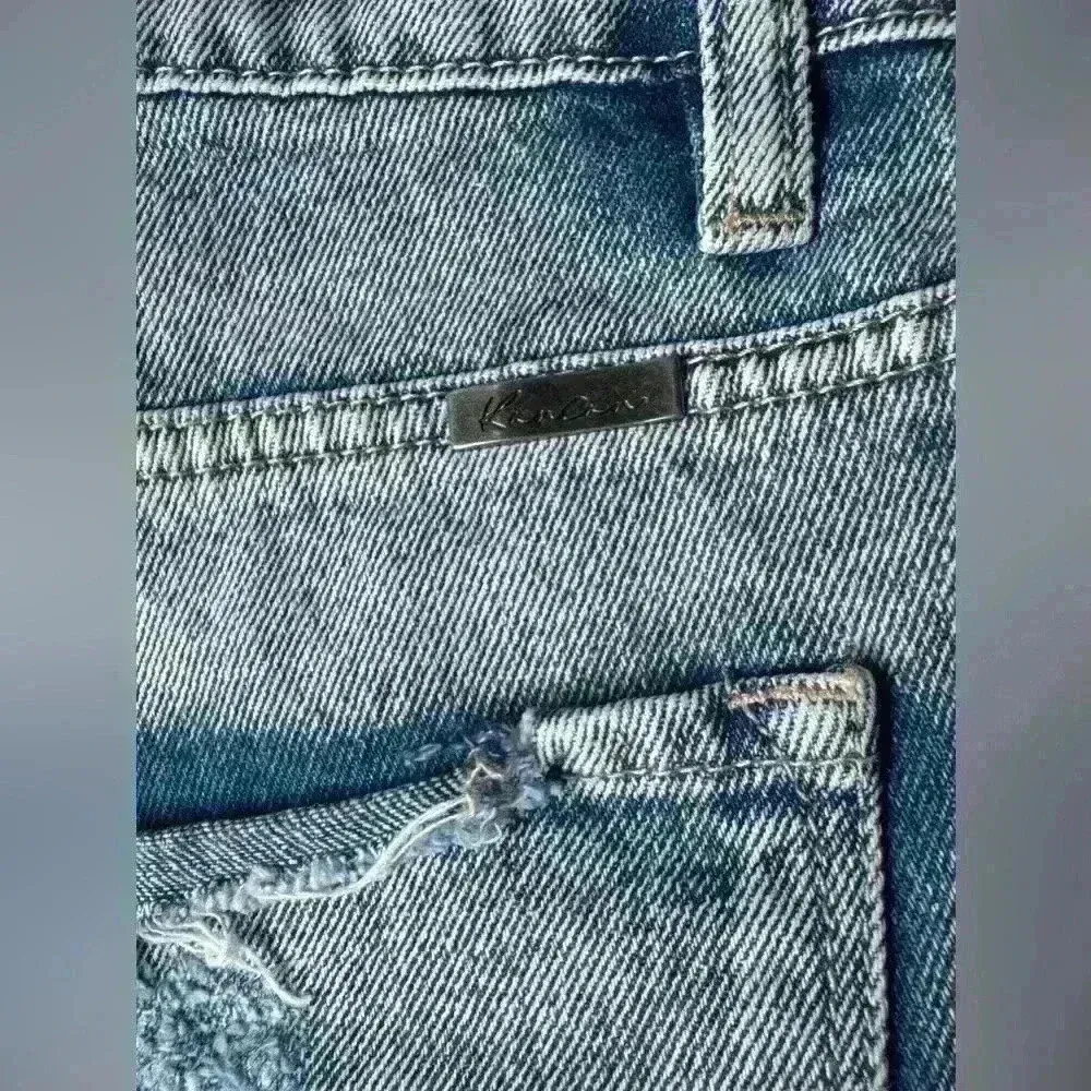 KanCan Women’s Blue Frayed and Distressed‎ Jean Shorts Size XS - Image 7