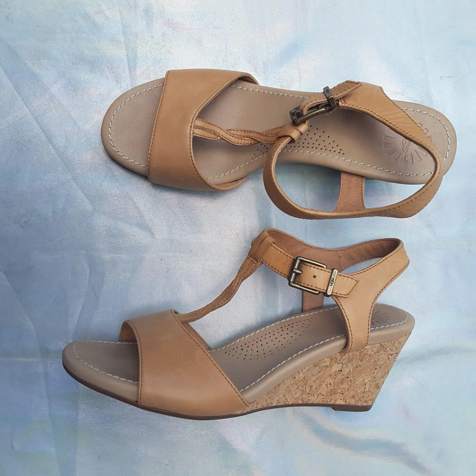 UGG SANDALS PLATAFORM. - Image 4