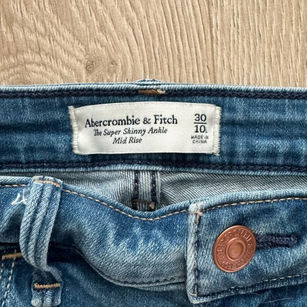 Abercrombie jeans - Image 7