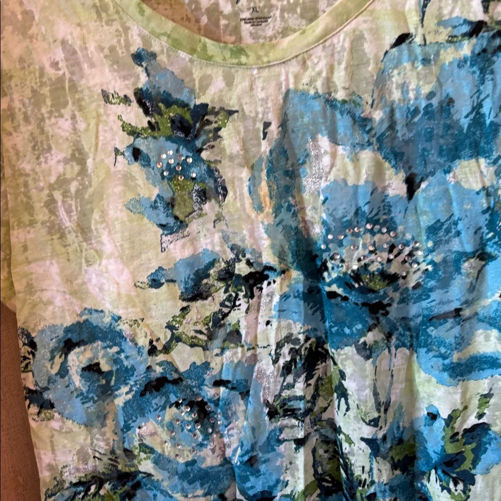 Style and company Floral Short Sleeve Top w/ attached cami xl - Image 2