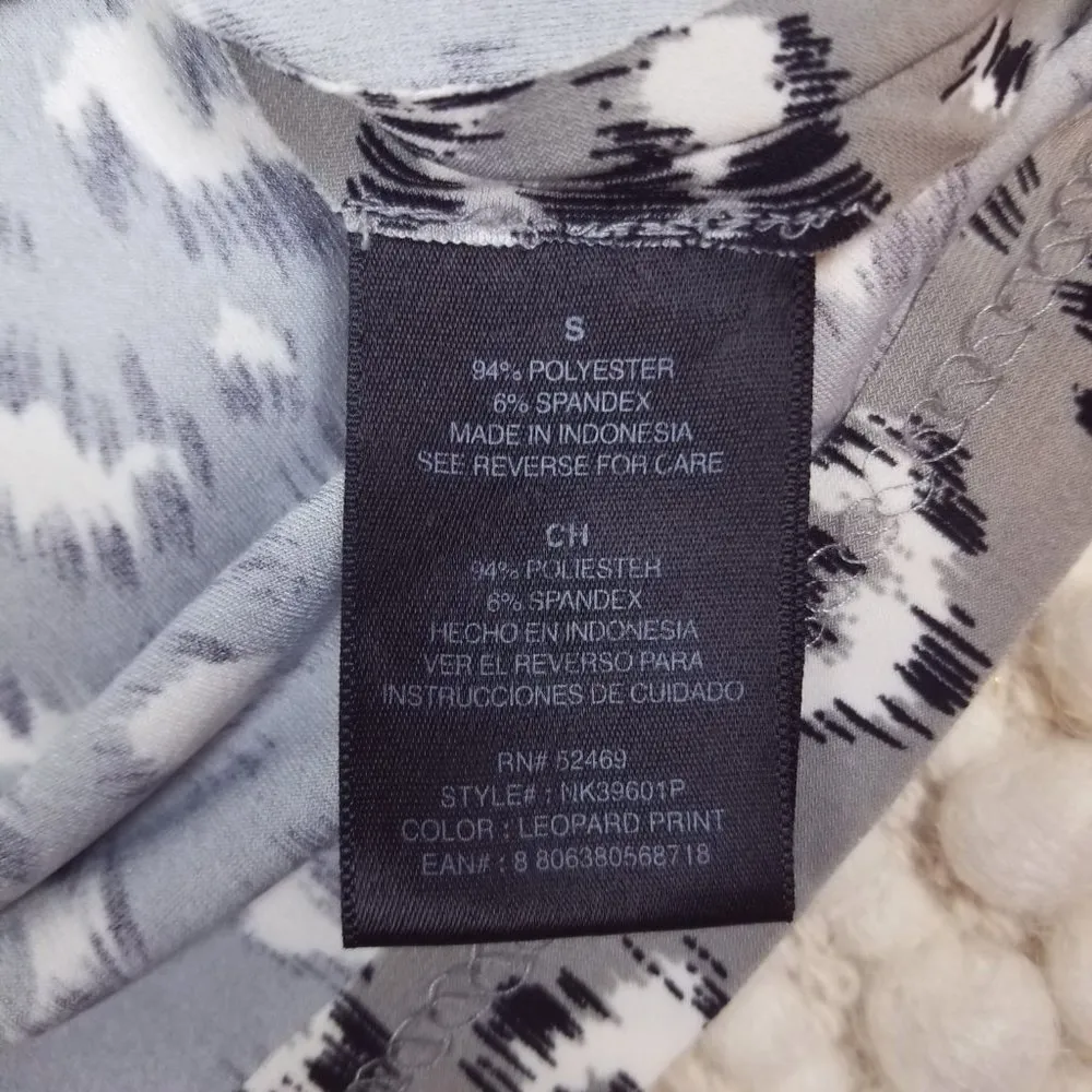 Norma Kamali Faux Wrap Dress Gray Leopard Print Sz Small - Image 9