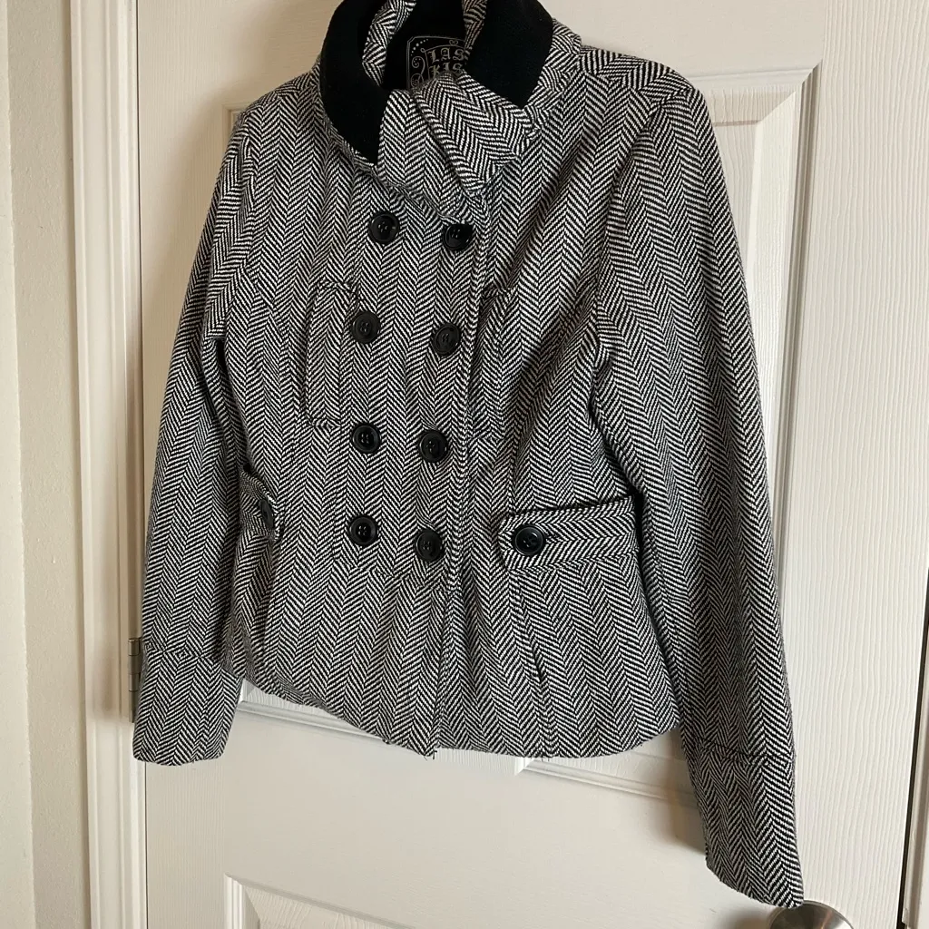 Last Kiss black and white herringbone pattern peacoat-style jacket size L - Image 2