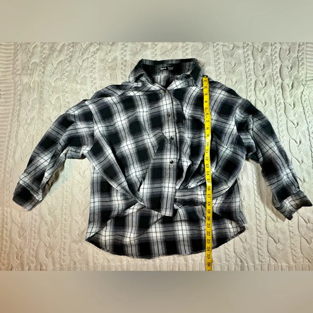 SheIn  Drop Shoulder Oversized Plaid Shirt - Image 10