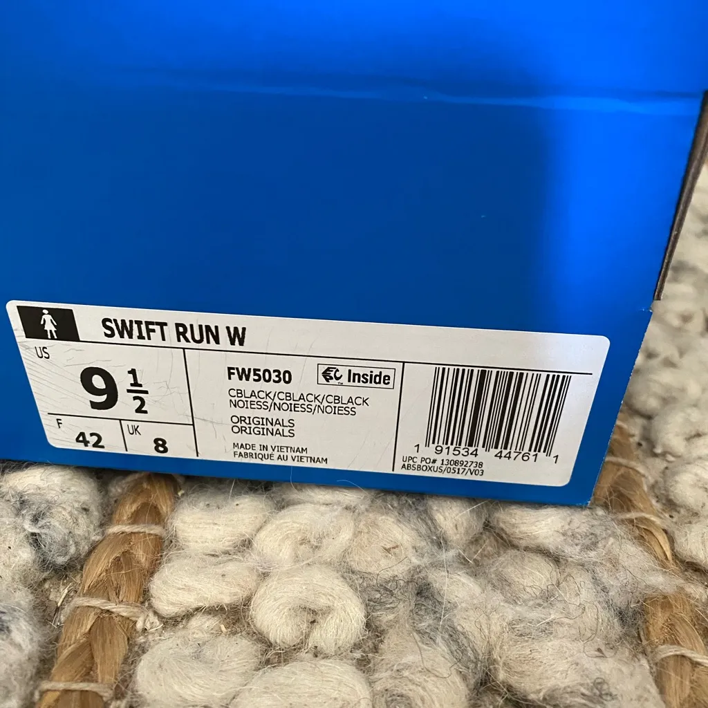 Adidas Tennis Shoes Women Size 9.5 - Image 3