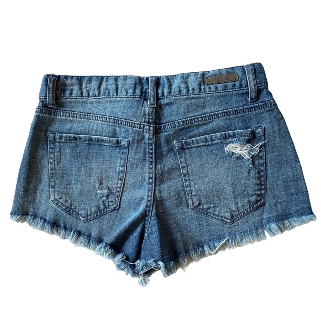 Abound Denim‎ Mini Shorts Size 27 - Image 2