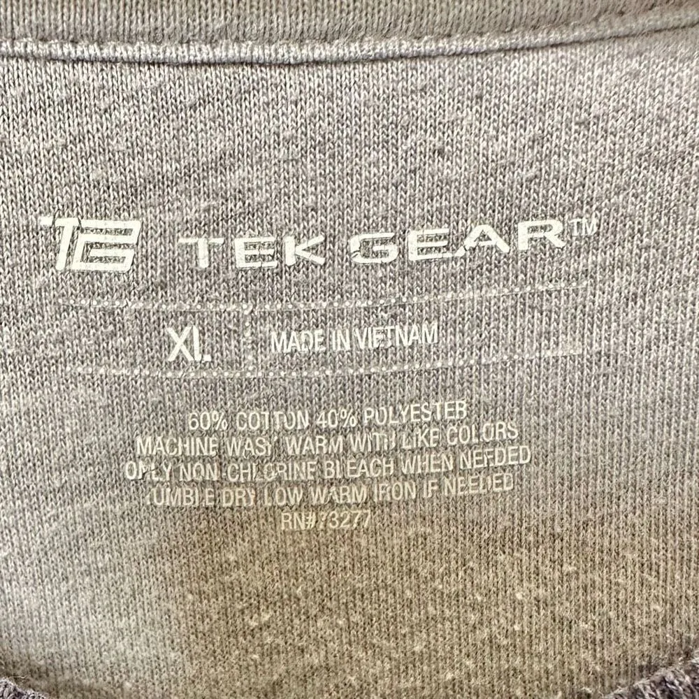 Tek Gear blue long sleeved sweatshirt - Image 5