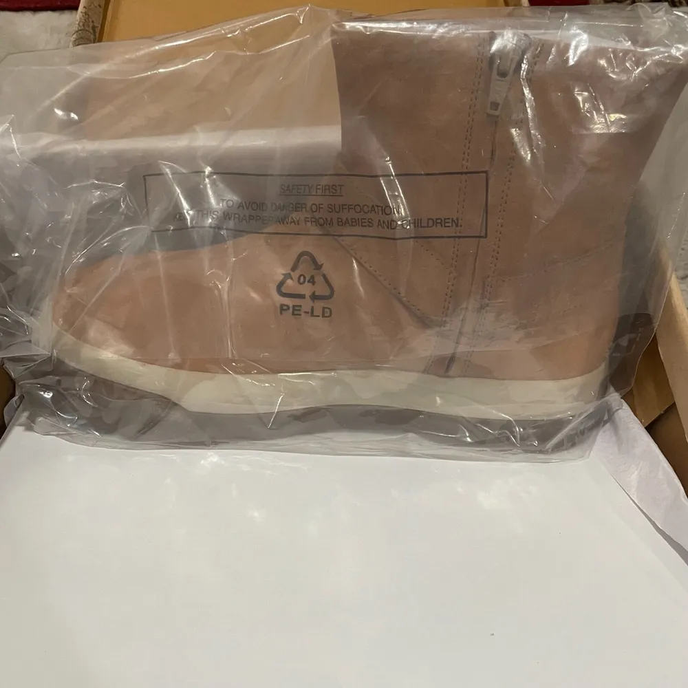 NIB Free People Bodhi Harness Boots Taupe Boho-Chic Vintage Style Women Size 9.5 - Image 8