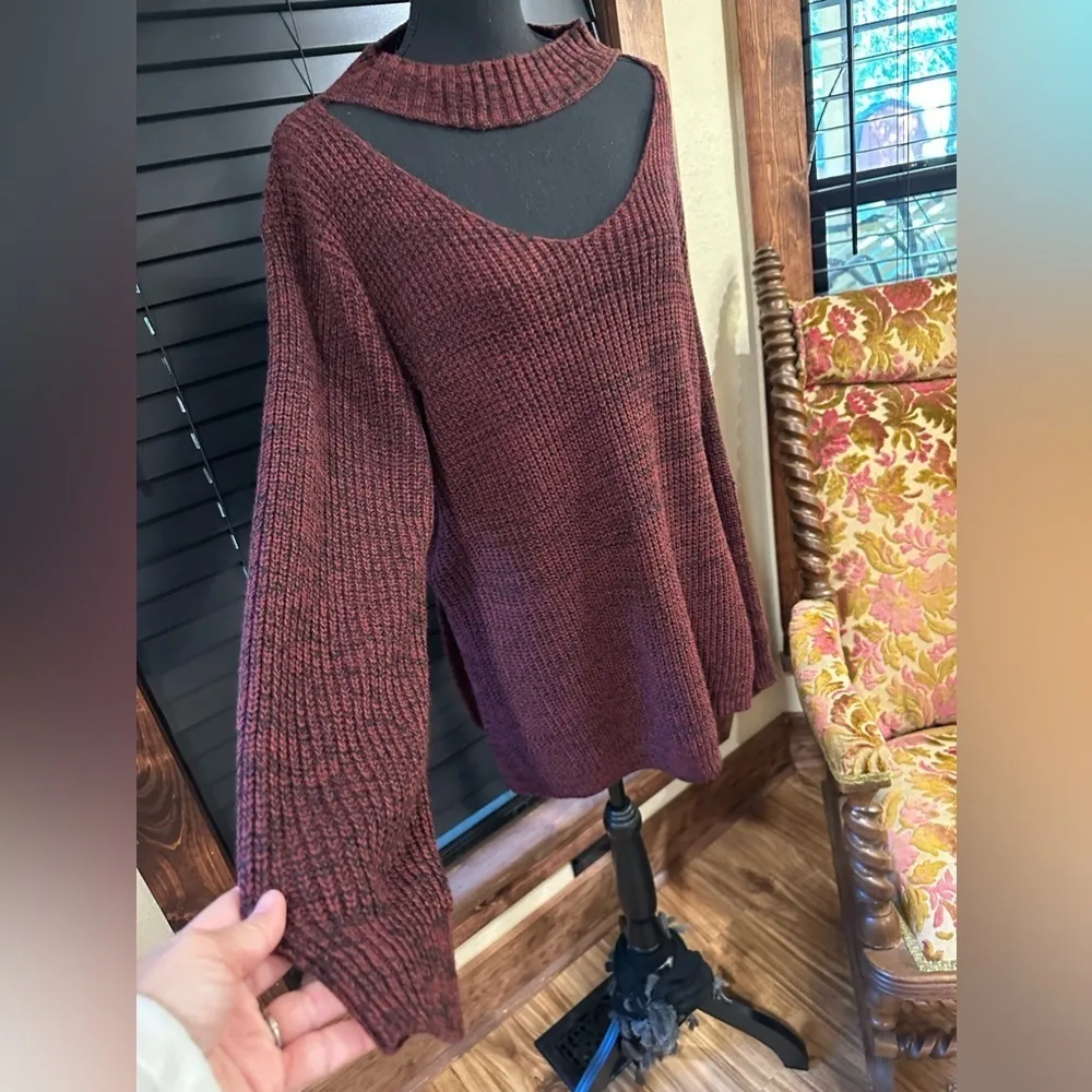 EUC Sauci plus burgundy sweater with deep neck and neck tripe Sz 3x Red - Image 6