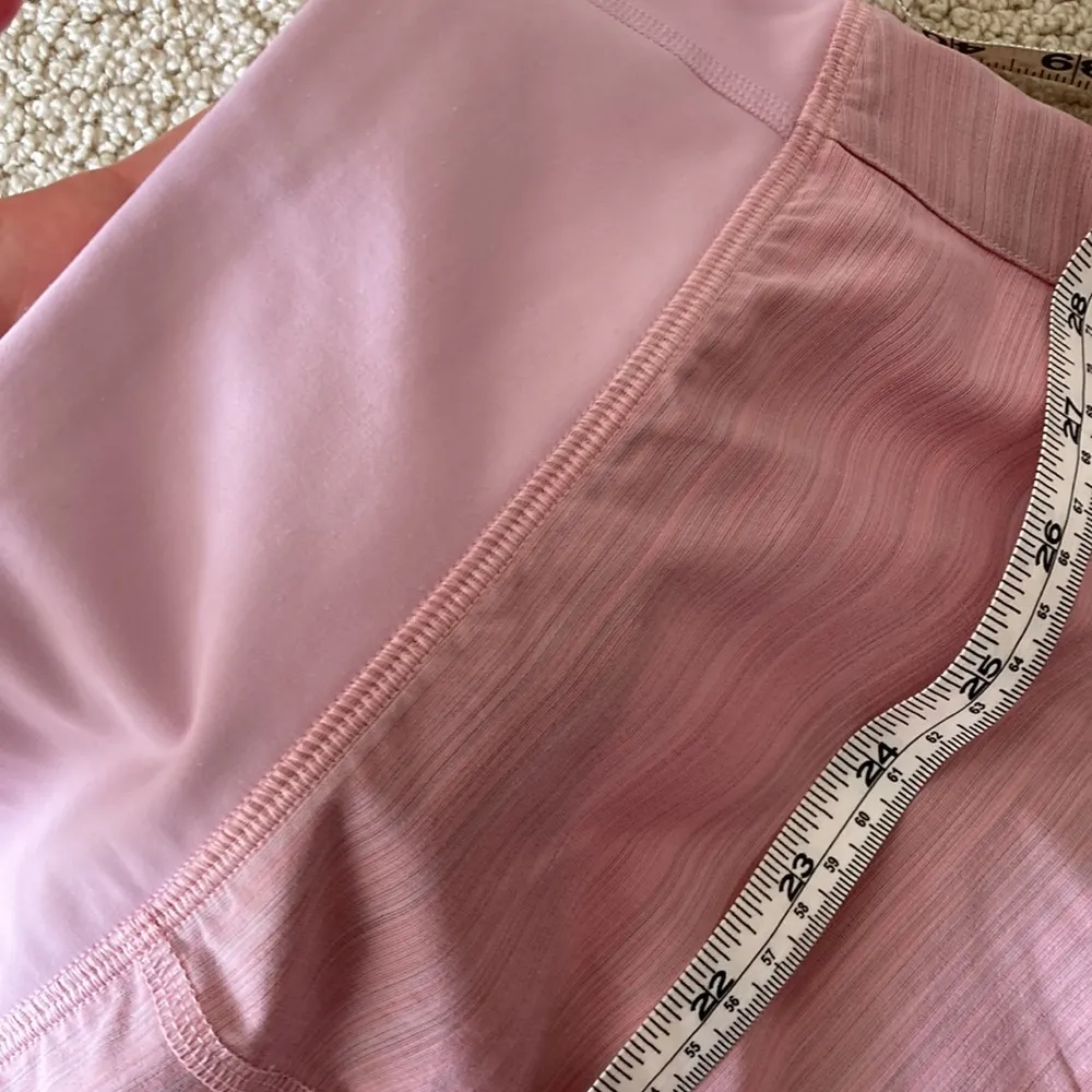 Athleta Run With It Textured 3.5” Short Purple Size Medium Running Like New - Image 12