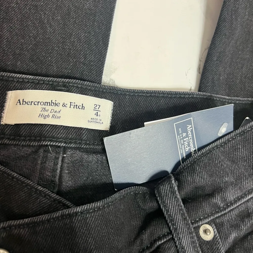 NWT Abercrombie & Fitch the dad high rise cross over jeans Sz 27 - Image 8
