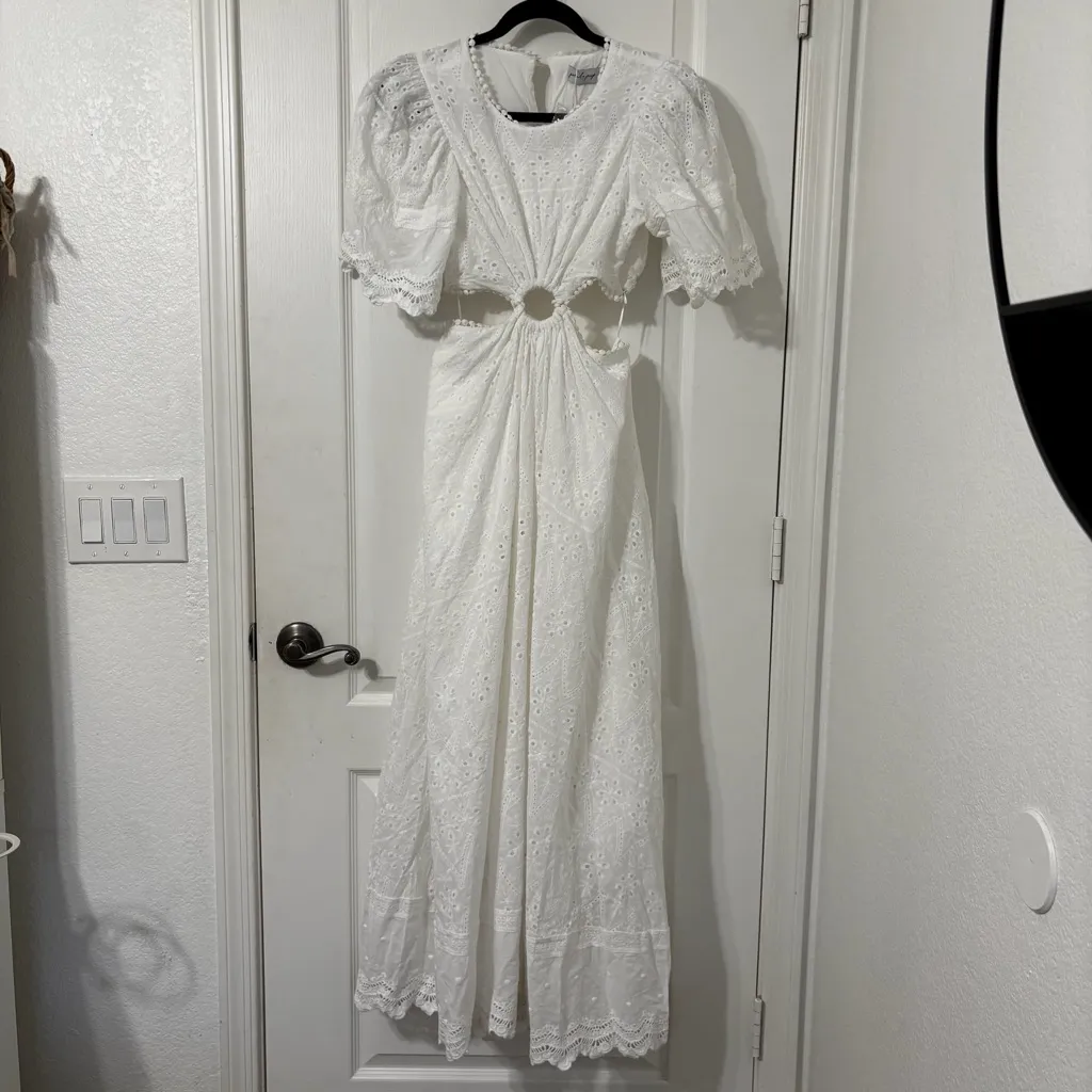 Petal & Pup MERLETTO CUT OUT MAXI DRESS WHITE Size S - Image 4