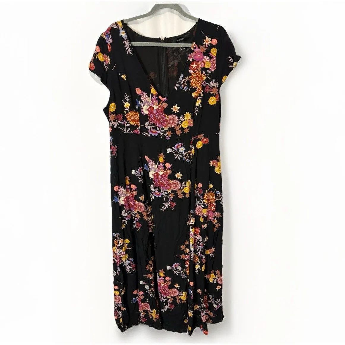 Forever 21 Plus Maxi Romper Dress Cap Sleeves V-Neck Size 1X Black Dark Floral - Image 5