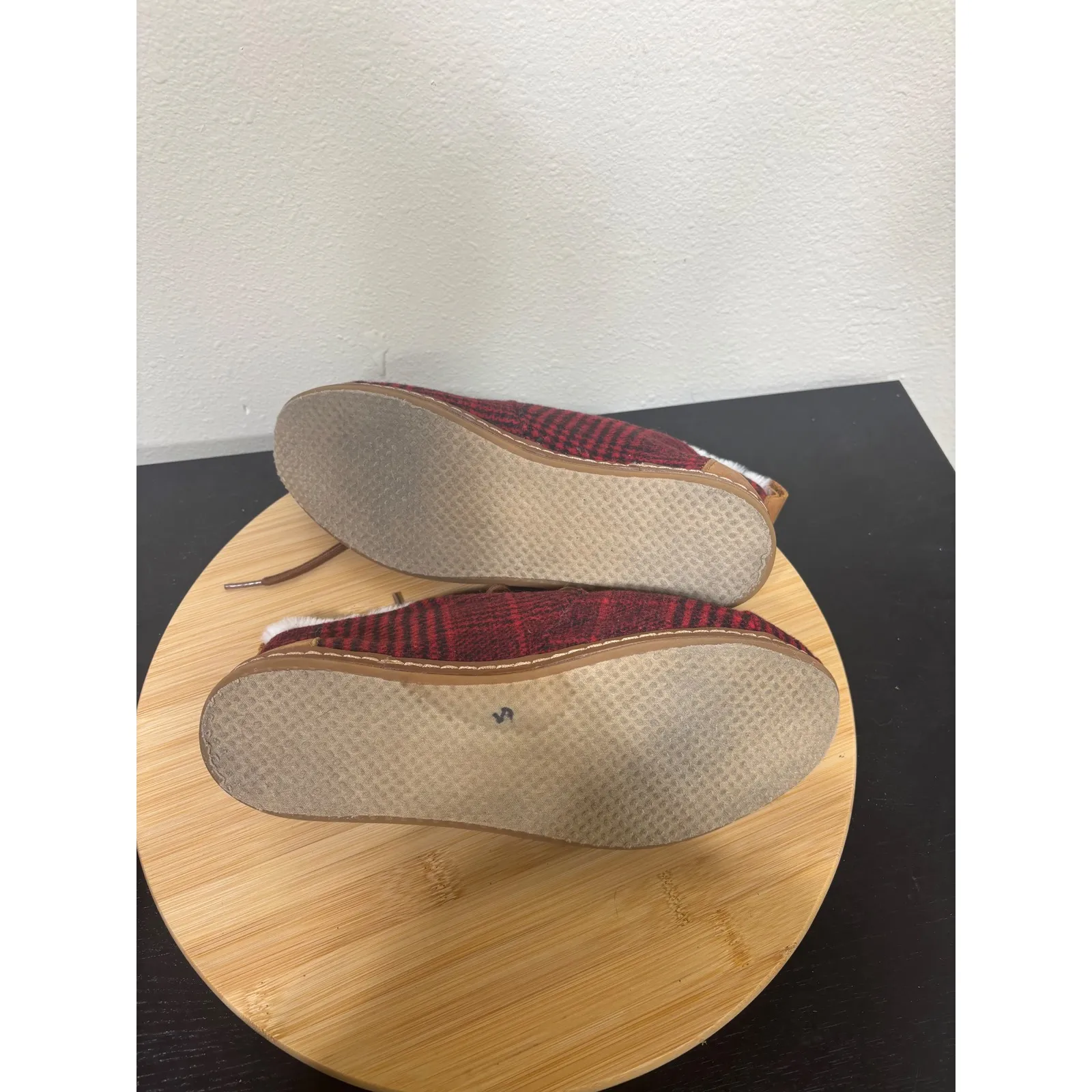 Toms Bota Booties Size 9 Women's Chukka Red Plaid Felt Fur Lined Lace Up Boots - Image 10