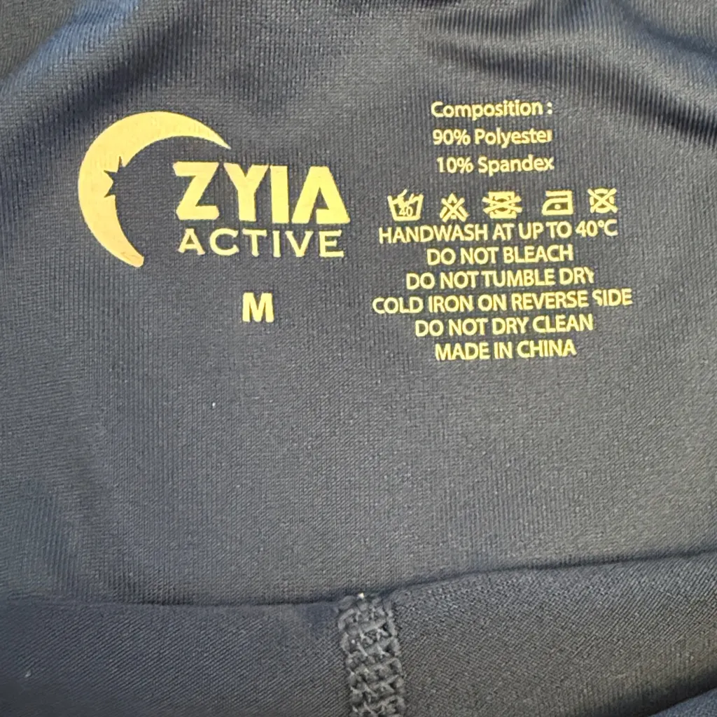 Zyia Navy Blue Chill Clubhouse Skort. Built in  shorts Size Medium . - Image 8