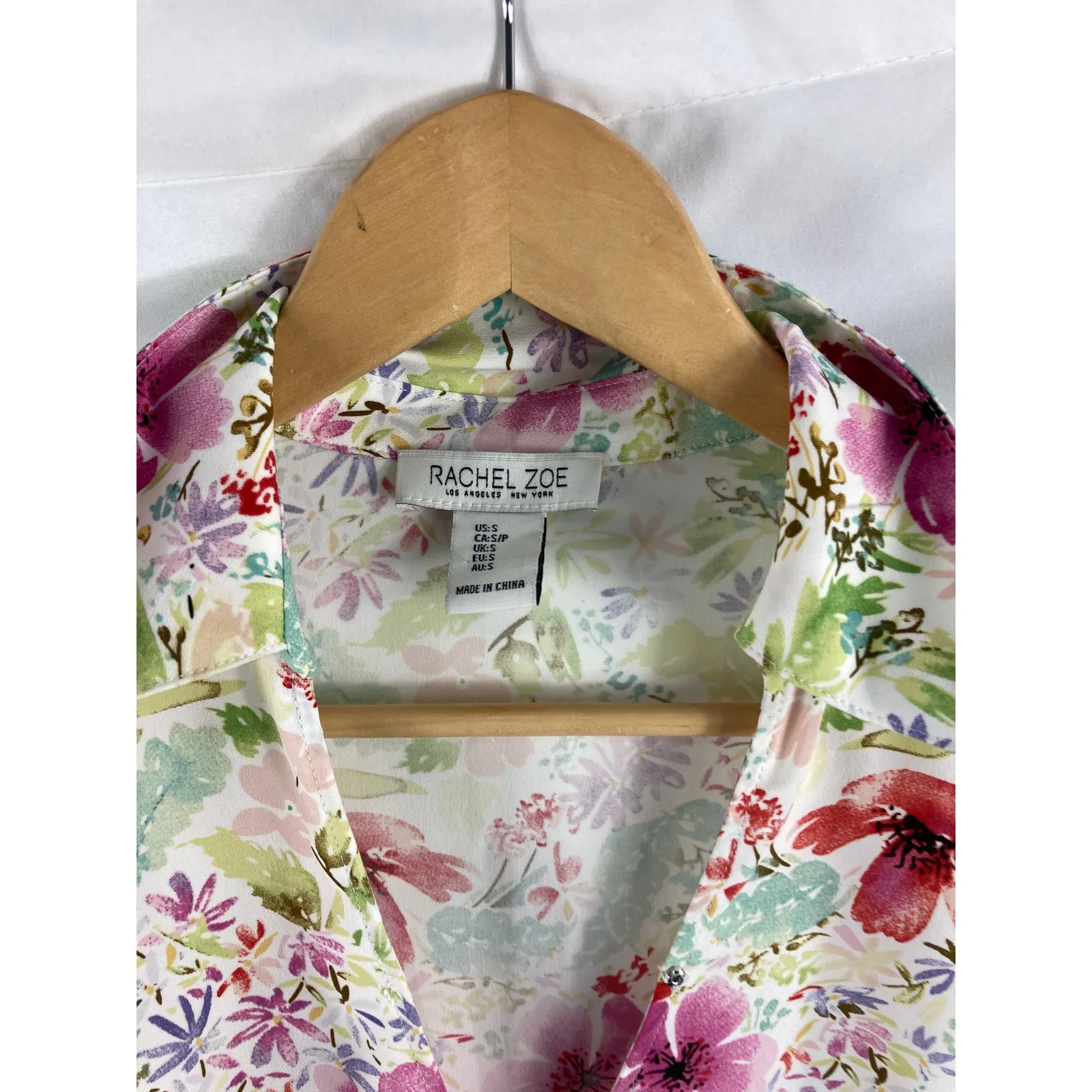 Rachel Zoe Floral Long Sleeve Tie Front Wrap Blouse Size Small - Image 3