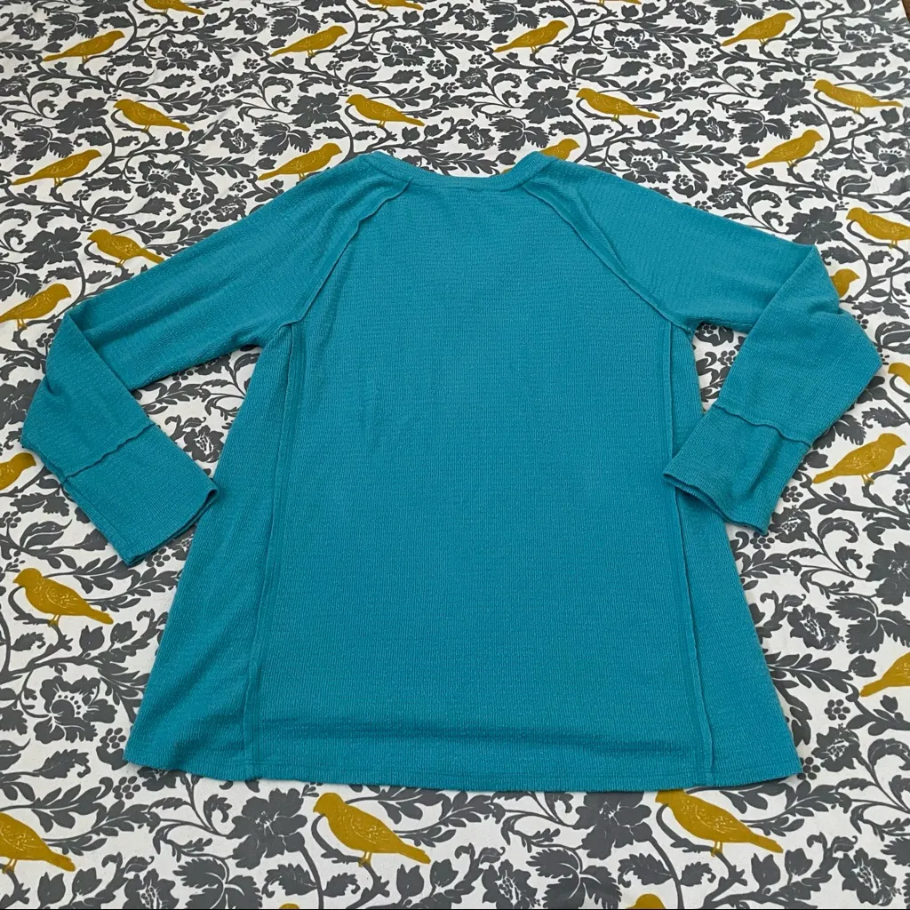 Wildfox Teal Haley Waffle V Neck Sweatshirt EUC Size M - Image 6