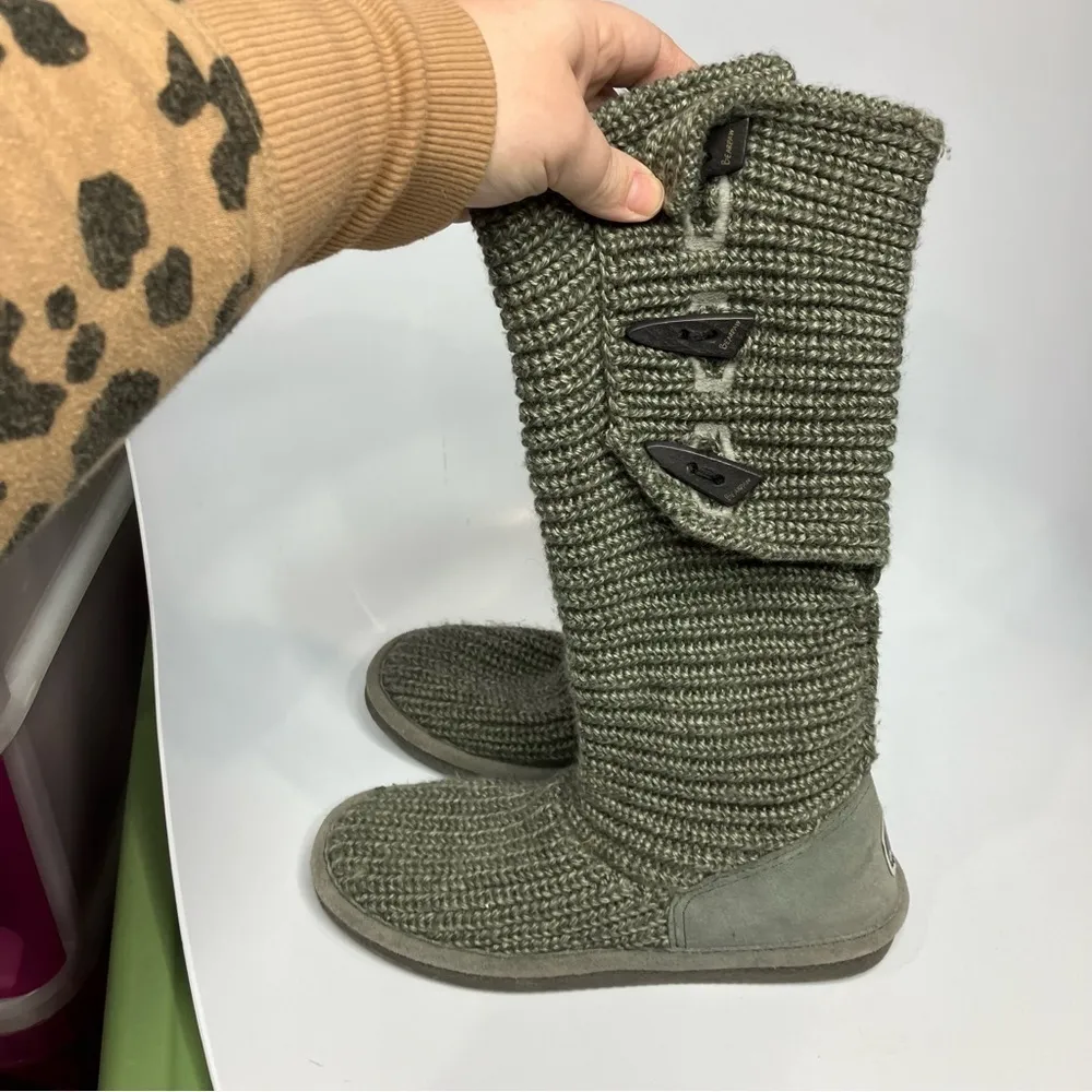 Women’s bearpaw knit tall‎ boots size 8 - Image 8