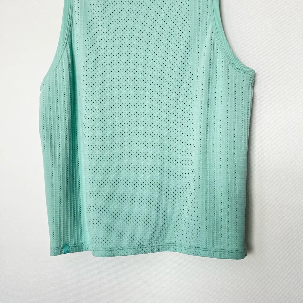 Lululemon Train To Be Tank Top Size 6 Wild Mint Green Relaxed Fit Waist Length - Image 9