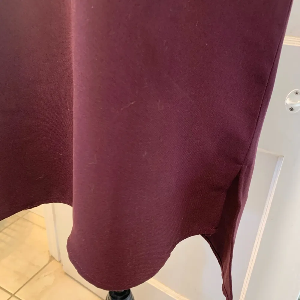 Ann Taylor | Maroon Asymmetrical sleeveless top - Image 5