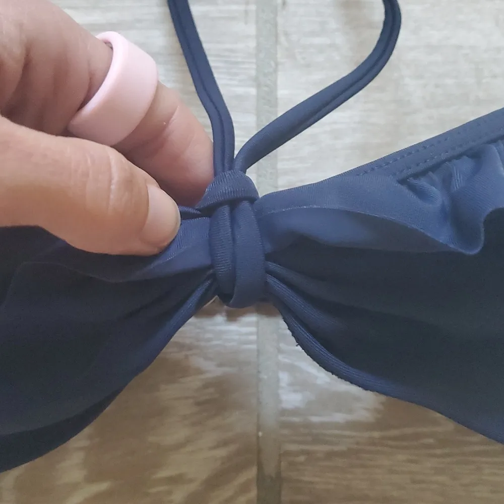 Hollister Bandeau String Bikini Top With Ruffle - Image 3