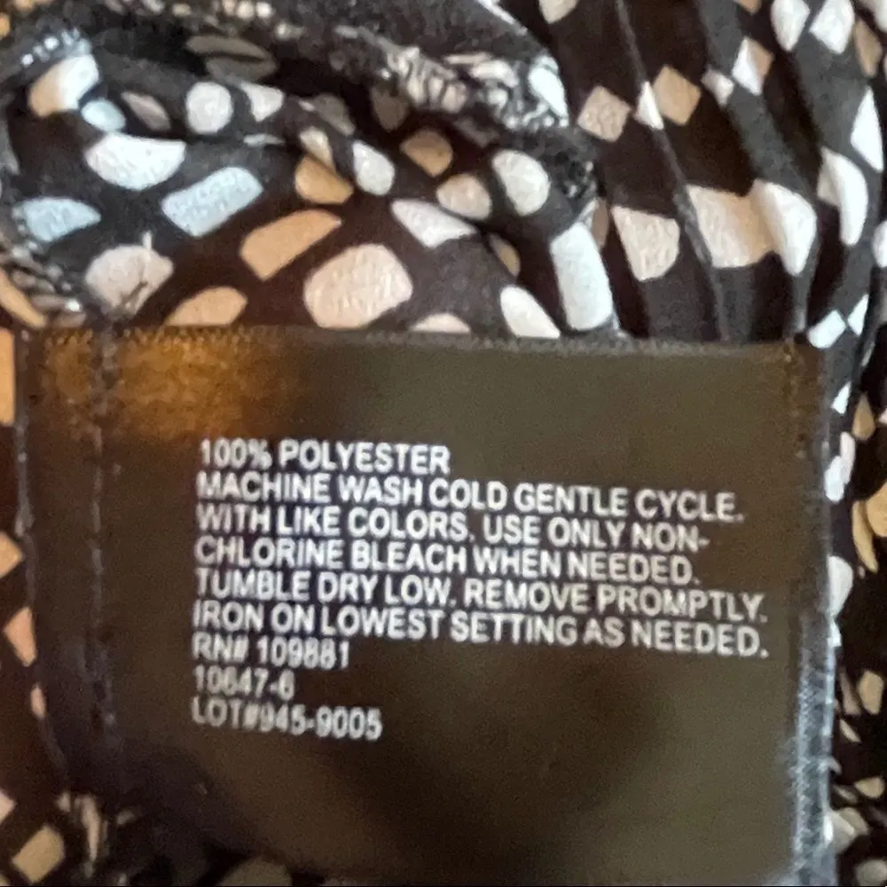 East 5th ‎ Top - Image 8