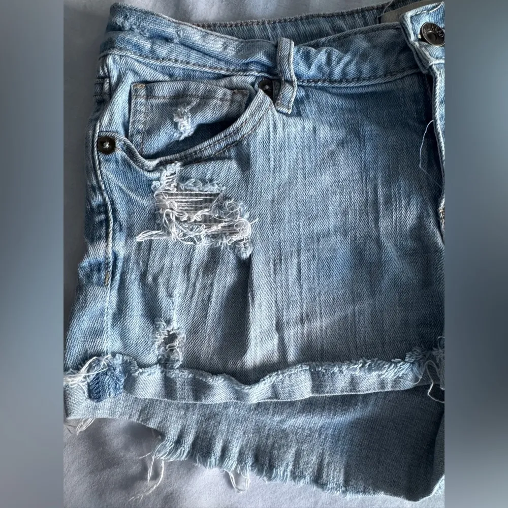 Bullhead Denim Co Ripped Destroyed Distressed Denim Jean Shorts | Size 7 Blue - Image 7